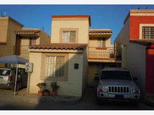 Casa en venta en Ribera del Bosque, Tijuana — foto 3 de 13