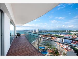 Departamento en venta en Zona Hotelera Norte, Puerto Vallarta — foto 3 de 35