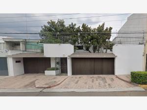 Casa en venta en Nueva Oriental Coapa, Tlalpan — foto 2 de 5