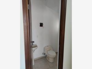 Casa en venta en Gaspar Valdez, Saltillo — foto 3 de 14