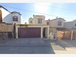 Casa en Residencial del Sol, Ensenada, Baja California