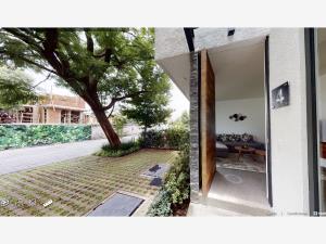 Casa en venta en Fuentes de Tepepan, Tlalpan — foto 2 de 33