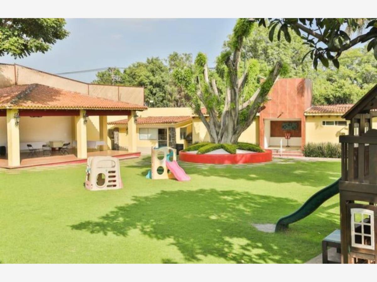 Casa en venta en Jardines de Ahuatepec, Cuernavaca — foto 1 de 27
