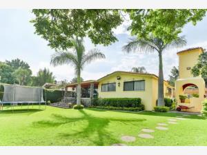 Casa en venta en Jardines de Ahuatepec, Cuernavaca — foto 2 de 27