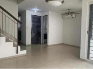 Casa en venta en Bosques de las Cumbres, Monterrey, Nuevo León