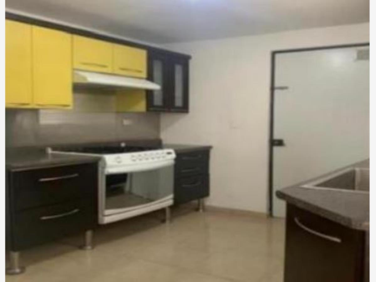 Casa en venta en Bosques de las Cumbres, Monterrey — foto 1 de 8