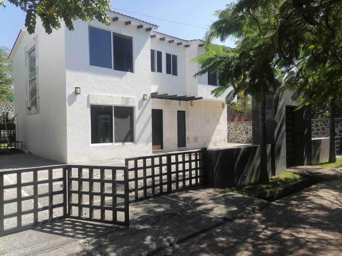 Casa en venta en Huertas del Llano, Jiutepec — foto 1 de 27
