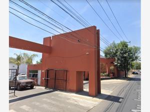Casa en venta en Paseo del Prado, San Pedro Tlaquepaque — foto 2 de 10