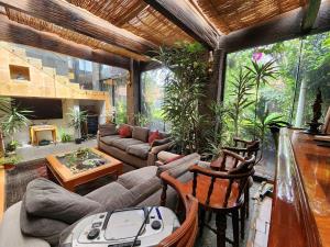 Casa en venta en Lomas de Tecamachalco, Naucalpan de Juárez — foto 2 de 21