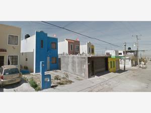 Casa en venta en Amistad, Saltillo — foto 3 de 7