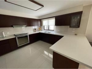 Casa en venta en Colinas de San Miguel, Culiacán — foto 2 de 64