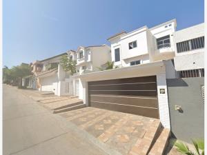 Casa en venta en Colinas de San Miguel, Culiacán — foto 3 de 10