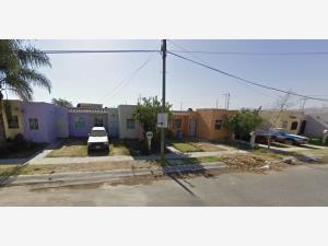 Casa en venta en Hacienda Santa Fe, Tlajomulco de Zúñiga — foto 2 de 7