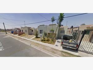Casa en venta en Hacienda Santa Fe, Tlajomulco de Zúñiga — foto 2 de 7