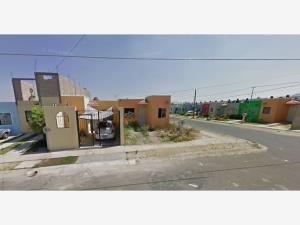 Casa en venta en Hacienda Santa Fe, Tlajomulco de Zúñiga — foto 2 de 7