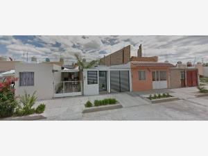 Casa en venta en Paseos de la Providencia, San Francisco de los Romo — foto 2 de 7