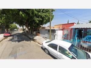 Casa en venta en Hacienda Santa Fe, Tlajomulco de Zúñiga — foto 2 de 7