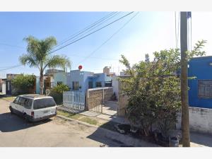 Casa en venta en Hacienda Santa Fe, Tlajomulco de Zúñiga — foto 2 de 7