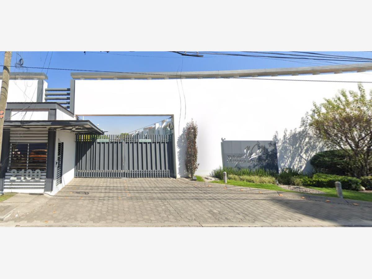 Casa en venta en Bellavista, Metepec — foto 1 de 6
