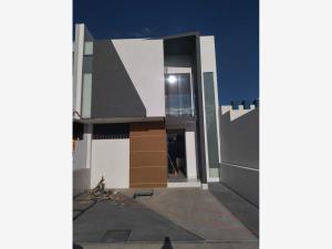 Casa en venta en Hacienda Corralejo, Morelia — foto 2 de 19
