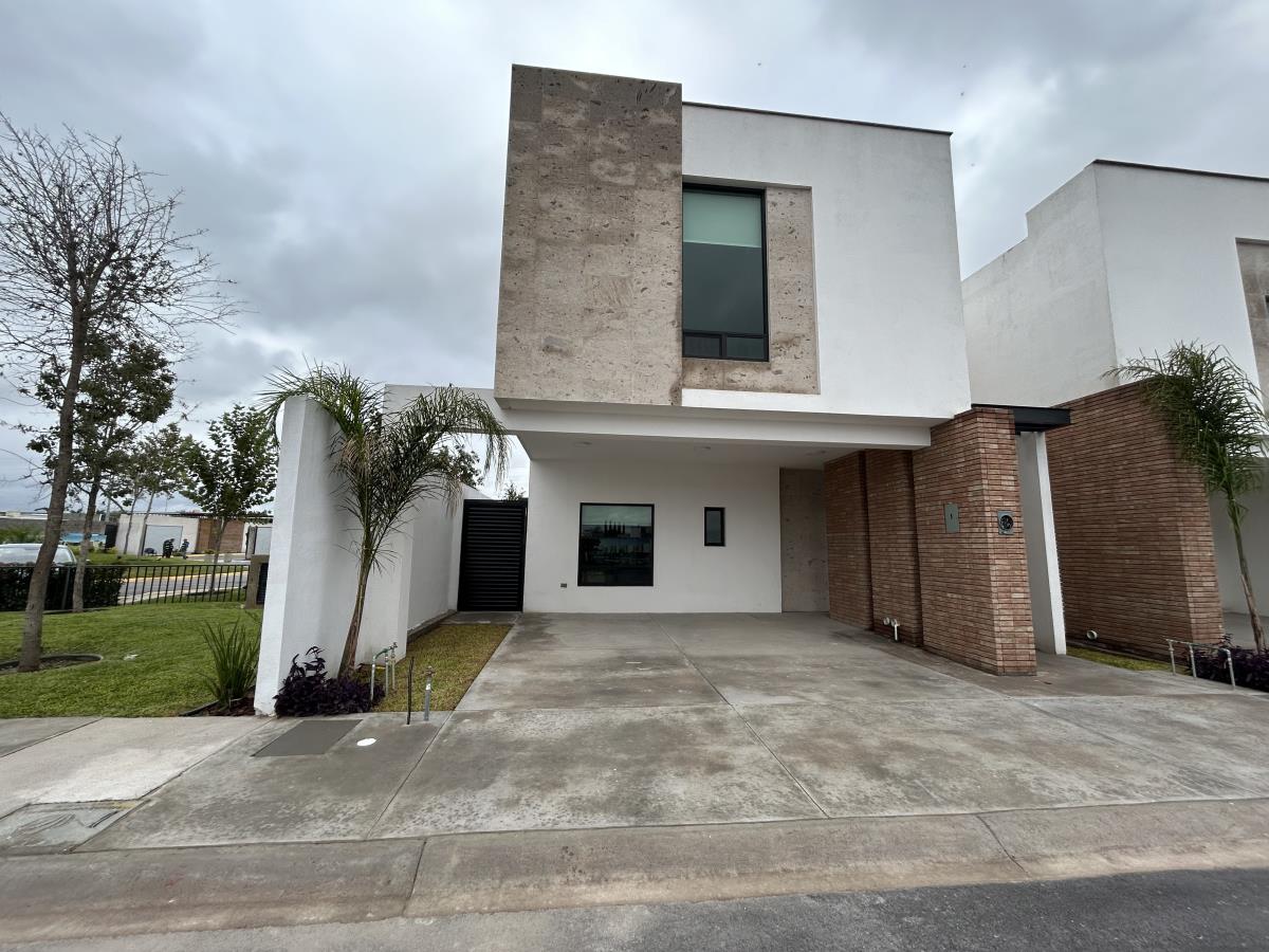 Casa en venta en La Rioja Residencial, Torreón — foto 1 de 22