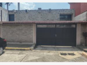 Casa en Ciudad Satelite, Naucalpan de Juárez, México