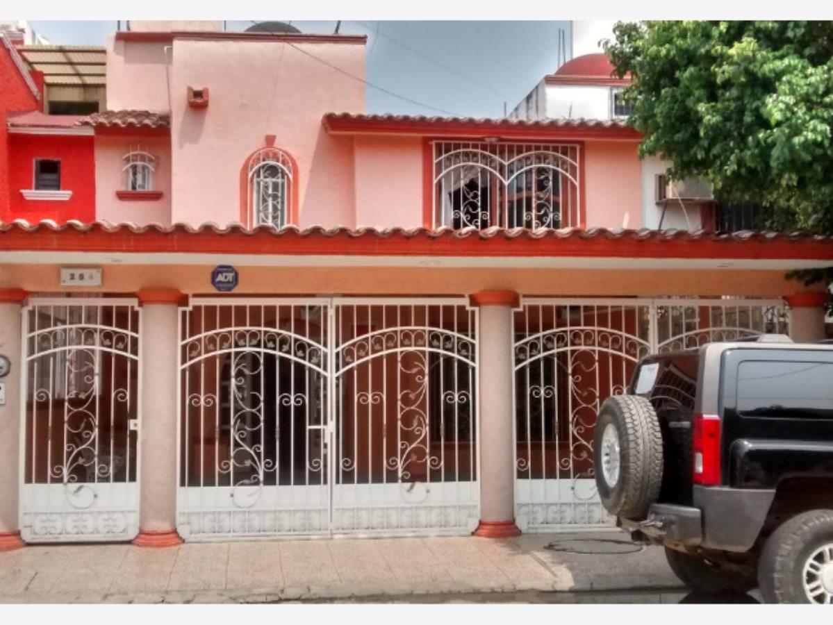 Casa en venta en La Esmeralda, Tuxtla Gutiérrez — foto 1 de 12