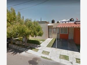 Casa en venta en Bugambilias, Villa de Álvarez — foto 3 de 11
