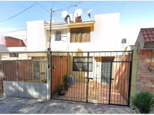 Casa en Ciudad Satélite, Puebla, Puebla