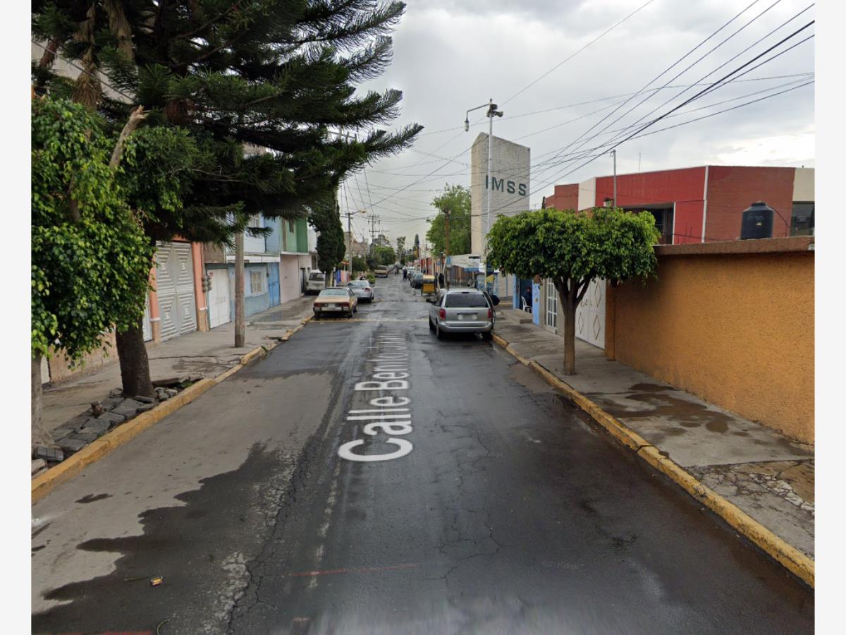 Casa en venta en Constitucion de 1857, Nezahualcóyotl — foto 1 de 4