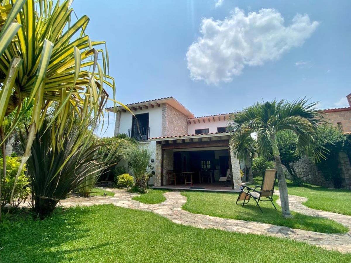 Casa en venta en Cocoyoc, Yautepec — foto 1 de 22