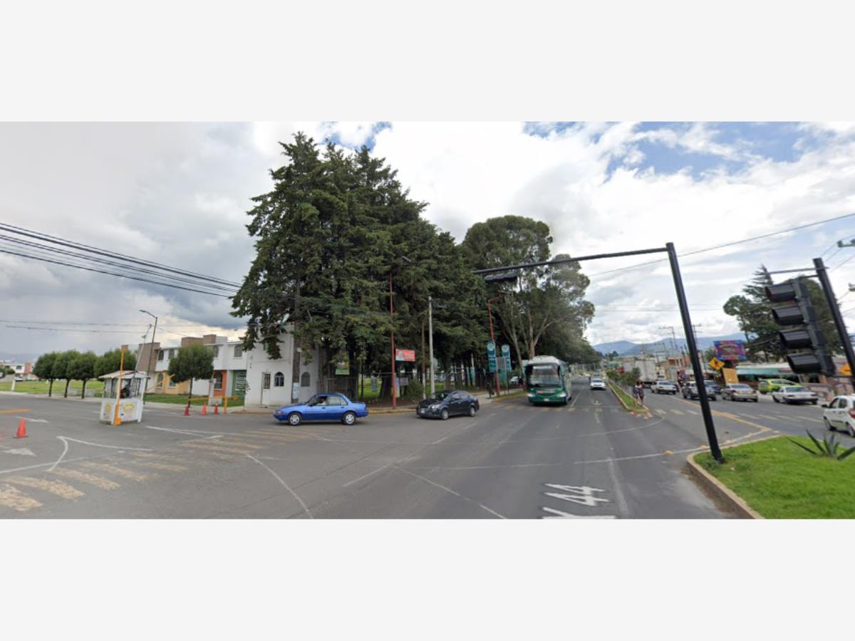 Casa en venta en San Bartolome Tlaltelulco, Metepec — foto 1 de 6
