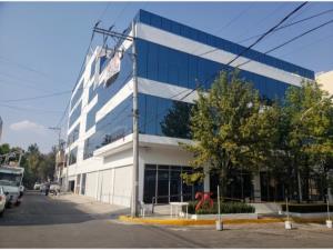 Edificio en renta en Lomas Manuel Ávila Camacho, Naucalpan de Juárez — foto 2 de 19