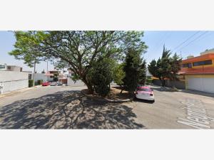 Casa en venta en Ciudad Satelite, Naucalpan de Juárez, México Casa en venta en Ciudad Satelite, Naucalpan de Juárez, México