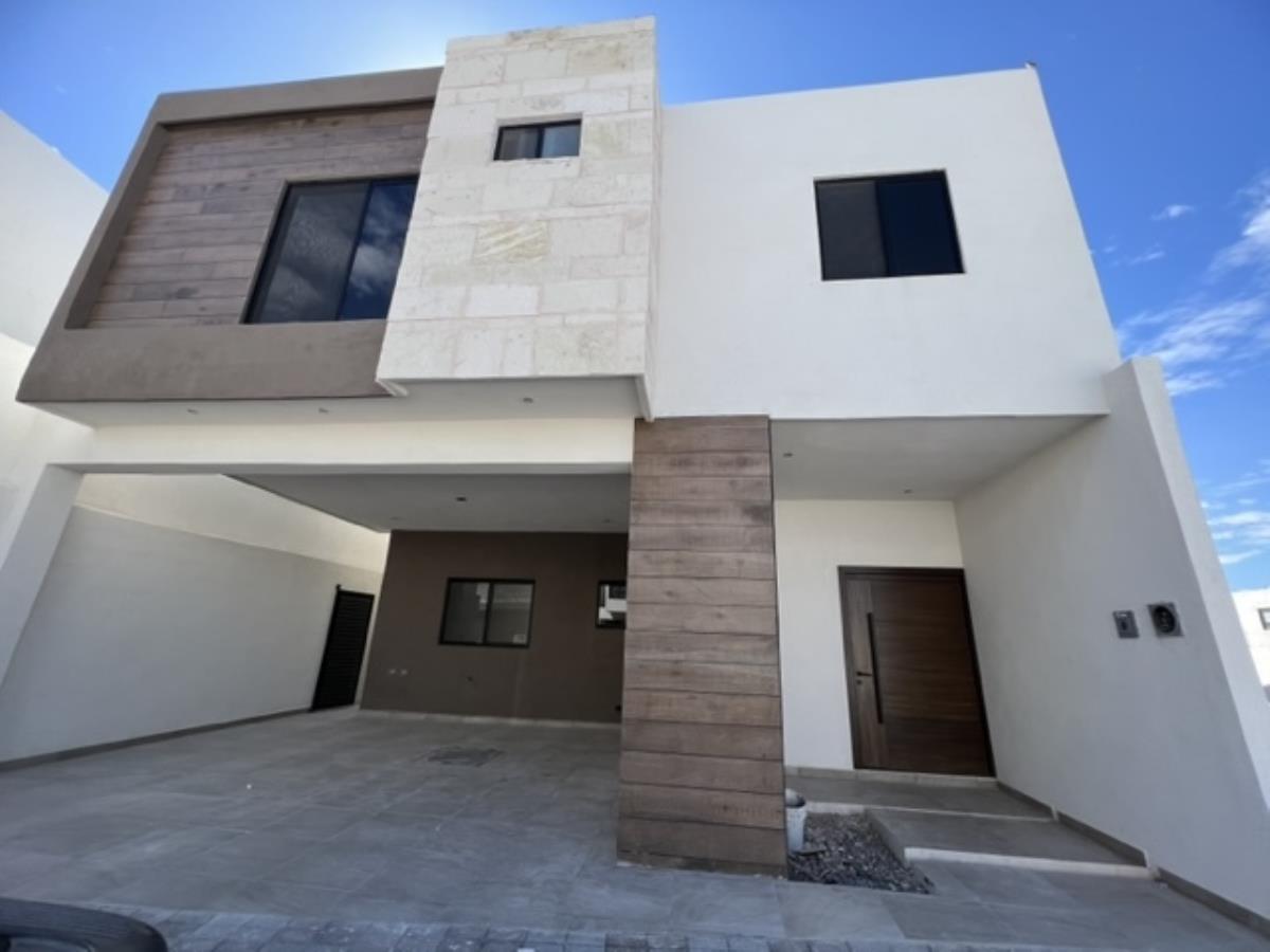 Casa en venta en Privanzas del Campestre, Arteaga — foto 1 de 18