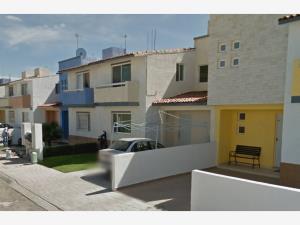 Casa en venta en Santuarios del Cerrito, Corregidora — foto 2 de 13