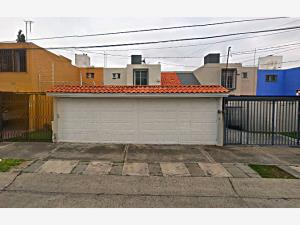 Casa en venta en La Estancia, Zapopan, Jalisco