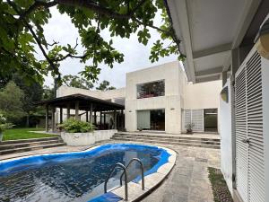 Casa en venta en Las Fuentes, Zapopan — foto 3 de 30
