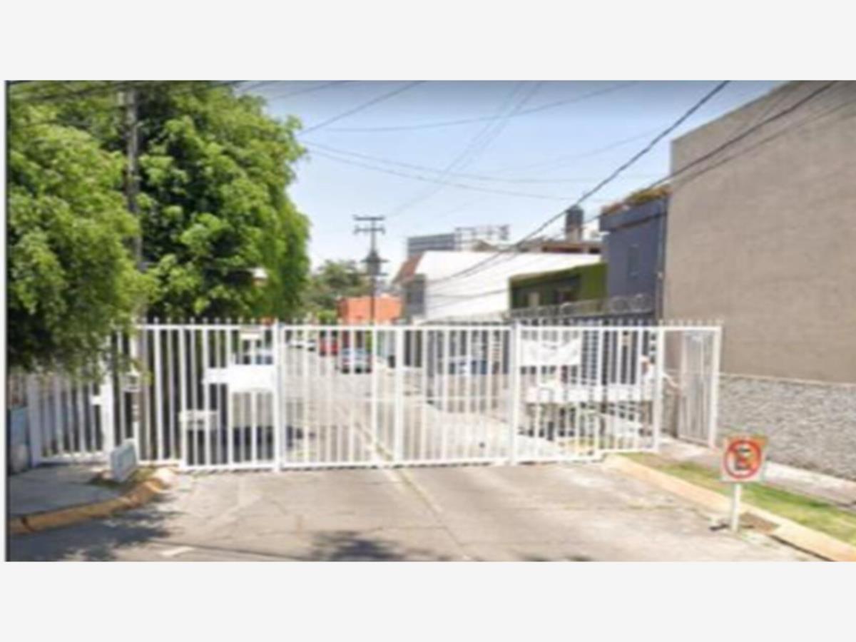 Casa en venta en Valle Dorado, Tlalnepantla de Baz — foto 1 de 2