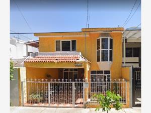 Casa en venta en Jardines de la Paz, Guadalajara, Jalisco Casa en venta en Jardines de la Paz, Guadalajara, Jalisco