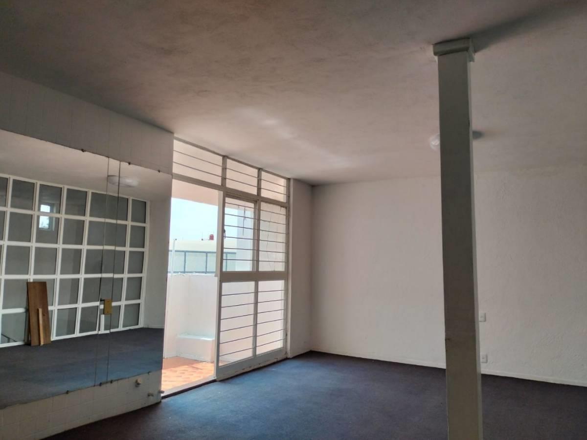 Local en venta en Jardines de La Cruz 1a. Sección, Guadalajara — foto 1 de 10