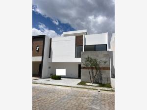Casa en venta en Lomas de Angelópolis, San Andrés Cholula, Puebla Casa en venta en Lomas de Angelópolis, San Andrés Cholula, Puebla
