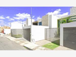 Casa en venta en Montebello, Mérida — foto 3 de 14