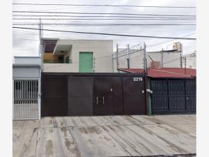 Casa en Jardines de La Cruz 1a. Sección, Guadalajara, Jalisco
