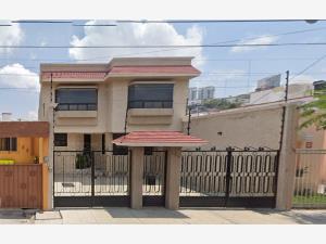 Casa en Calesa 2a Sección, Querétaro, Querétaro