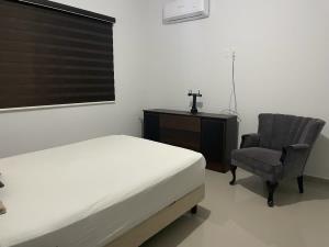 Casa en venta en Lomas del Sol, Alvarado — foto 2 de 37