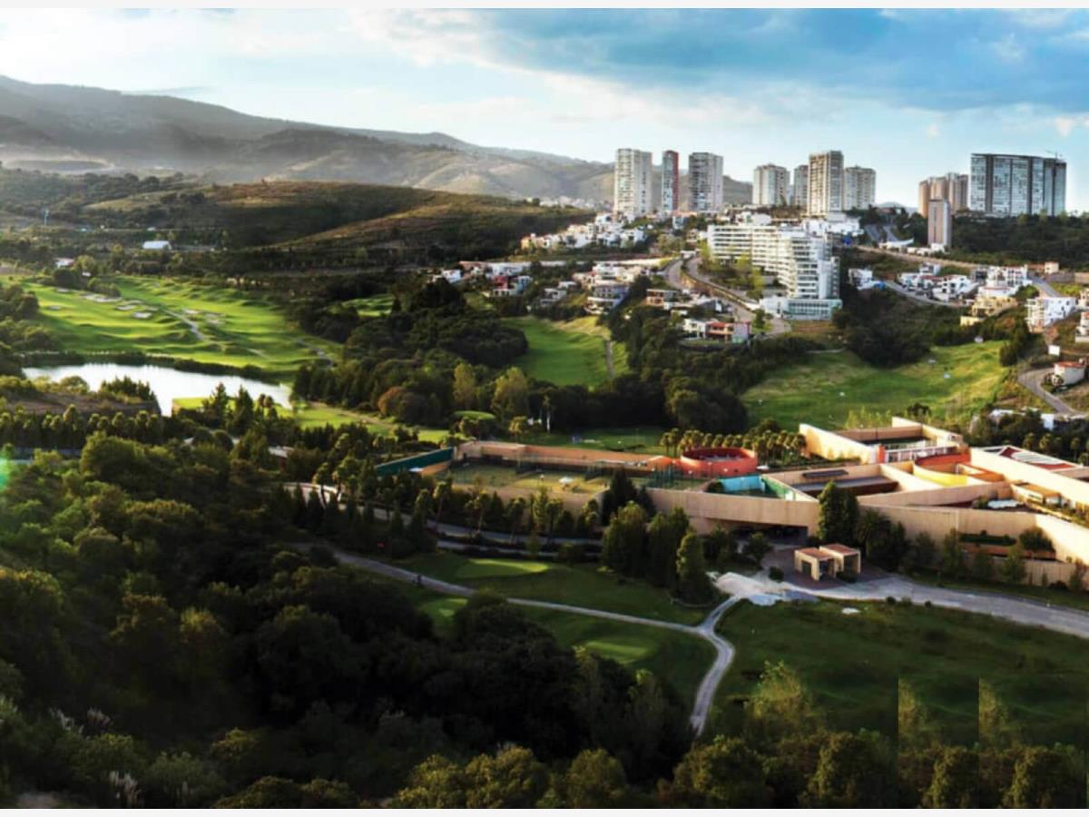 Terreno en venta en Bosque Real, Huixquilucan — foto 1 de 14