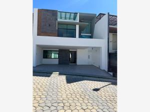 Casa en venta en Lomas de Angelópolis, San Andrés Cholula — foto 2 de 36