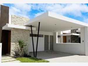 Casa en venta en Los Viñedos, Torreón, Coahuila de Zaragoza Casa en venta en Los Viñedos, Torreón, Coahuila de Zaragoza