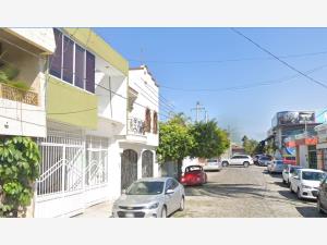 Casa en venta en Estadios, Tepic — foto 3 de 11